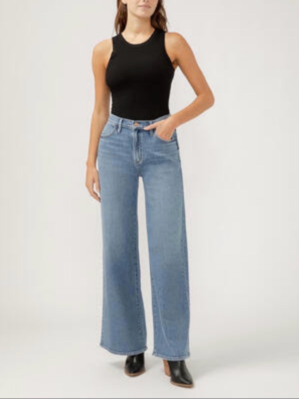 Silver Jeans Wide-Leg High-Rise Jeans in Light Blue